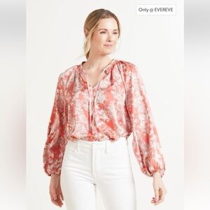 Evereve Keira Smocked Neck Blouse Coral White Watercolor Floral Print Size Xs